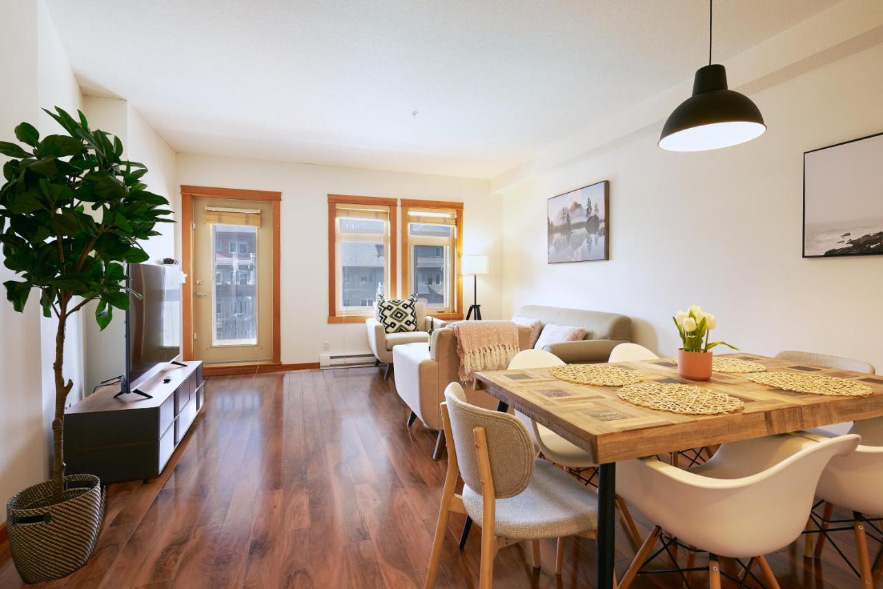 Apartmán Mtn View Escape With King Size Bed With Outdoor Pool - Banff Pass Included! Canmore Exteriér fotografie