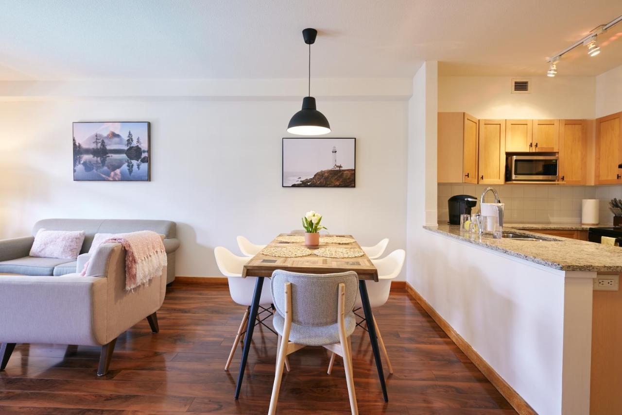 Apartmán Mtn View Escape With King Size Bed With Outdoor Pool - Banff Pass Included! Canmore Exteriér fotografie