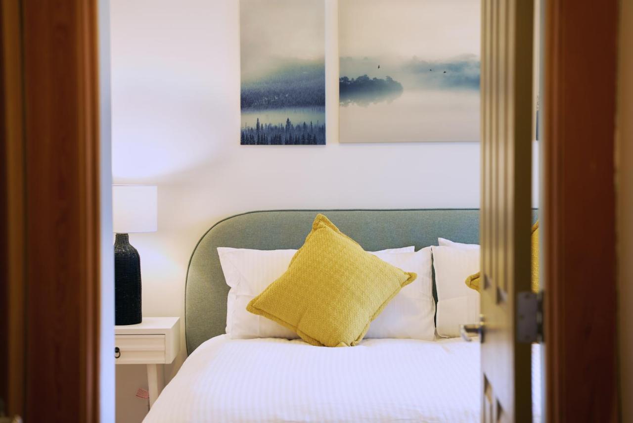 Apartmán Mtn View Escape With King Size Bed With Outdoor Pool - Banff Pass Included! Canmore Exteriér fotografie