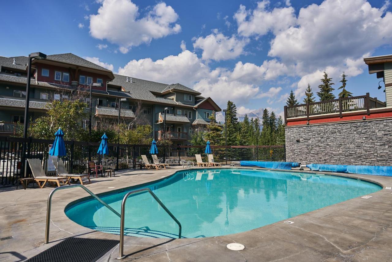 Apartmán Mtn View Escape With King Size Bed With Outdoor Pool - Banff Pass Included! Canmore Exteriér fotografie
